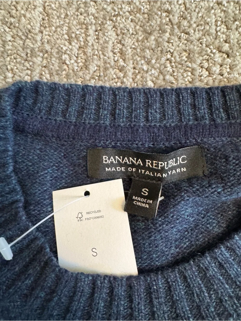 NWTO Banana Republic Men’s 100% Fine Merino Crewneck Sweater Navy size S